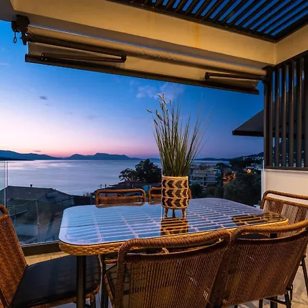 Panoramic Ocean View *
